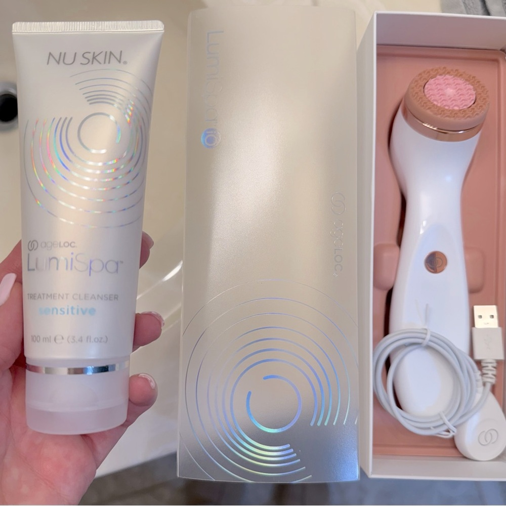 lumi IO Bluetooth in rose gold